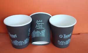 WhatsApp Image 2026-08-06 at 19.30.51 SABLON PAPER CUP HOT 6,5 OZ + TUTUP LOGO 1 WARNA FREE DESAIN ISI 1000 gratis ongkir