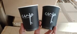 WhatsApp Image 2026-08-15 at 10.11.54 Sablon Paper Cup Double Wall 8 oz + Tutup - Isi 1000 Pcs (Logo 1 Warna): Solusi Branding Bisnis Kopi Anda